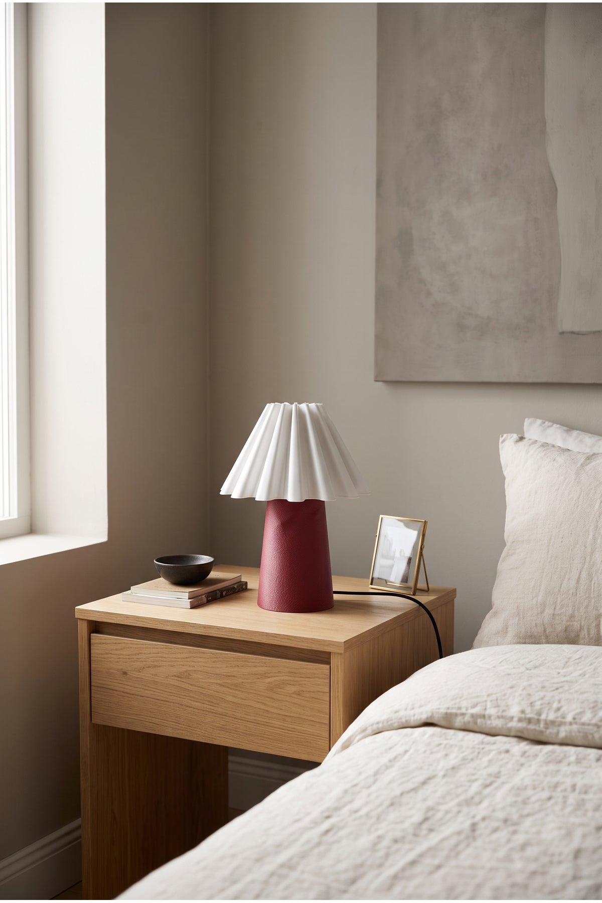 Kony Modern Dekoratif Masa Lambası Abajur - Minimalist Komodin ve Yatak Odası Aydınlatması [Led Ampül Hediye] - Bordo